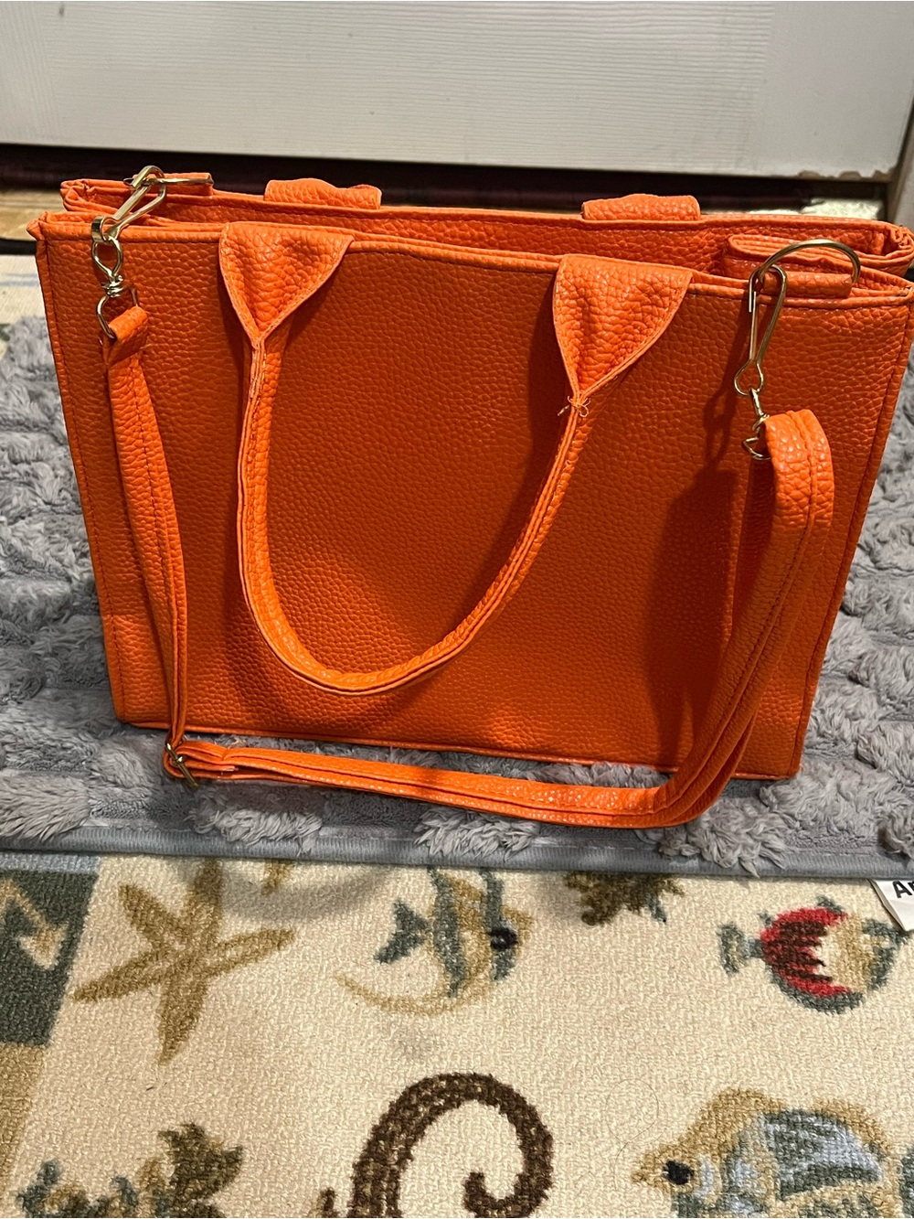 Like New Marc Jacobs The Tote Bag Woman’s. - Picture 6 of 15